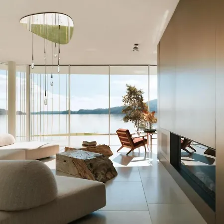 Villa Di Lusso Sul Lago Maggiore Con Darsena Privata Lesa