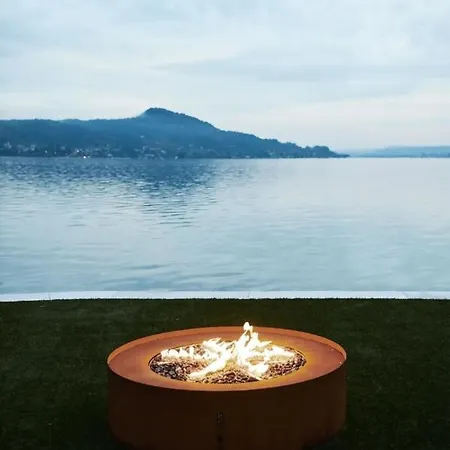 Di Lusso Sul Lago Maggiore Con Darsena Privata Villa