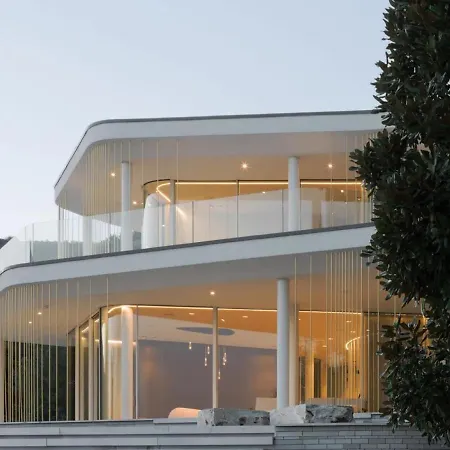 Villa Di Lusso Sul Lago Maggiore Con Darsena Privata