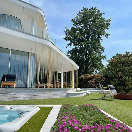 Di Lusso Sul Lago Maggiore Con Darsena Privata *